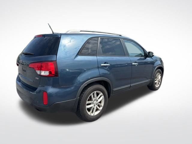 Used 2015 Kia Sorento LX image 5