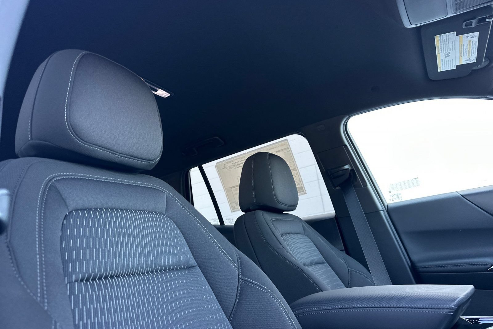 New 2026 Chevrolet Equinox LT w/ Safety and Technology Package FWD image 17