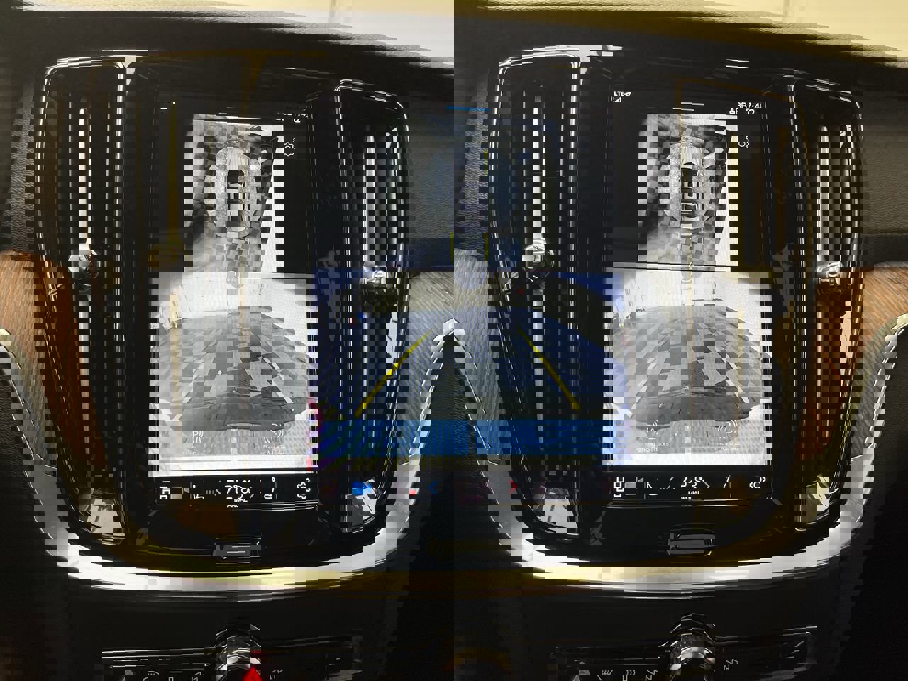 Used 2024 Volvo S60 B5 Plus image 6