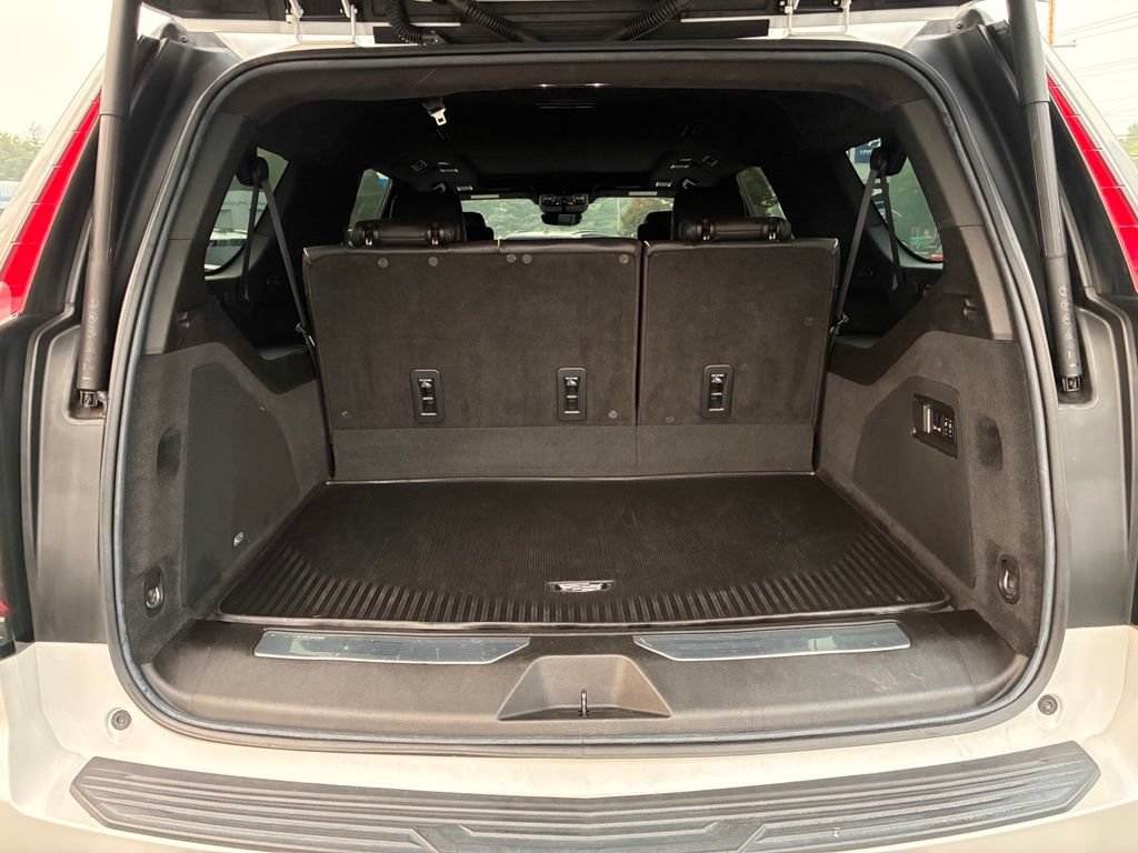 Used 2021 Cadillac Escalade ESV Sport Platinum w/ LPO, ONYX Package AWD/4WD image 14