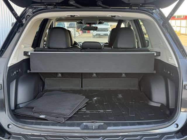 Used 2023 Subaru Forester Limited image 33