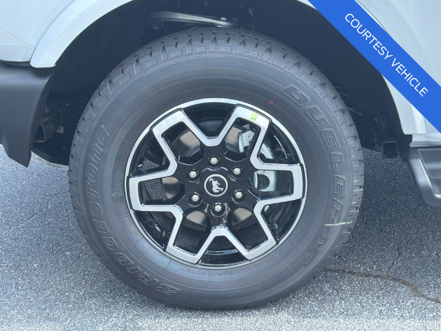 New 2026 Ford Bronco Outer Banks AWD/4WD image 11