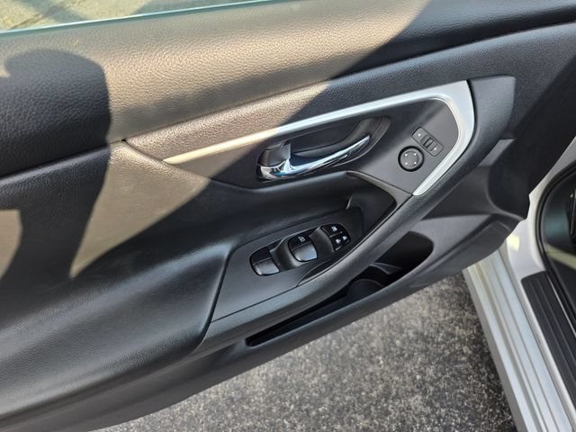 Used 2018 Nissan Altima 2.5 S FWD image 19