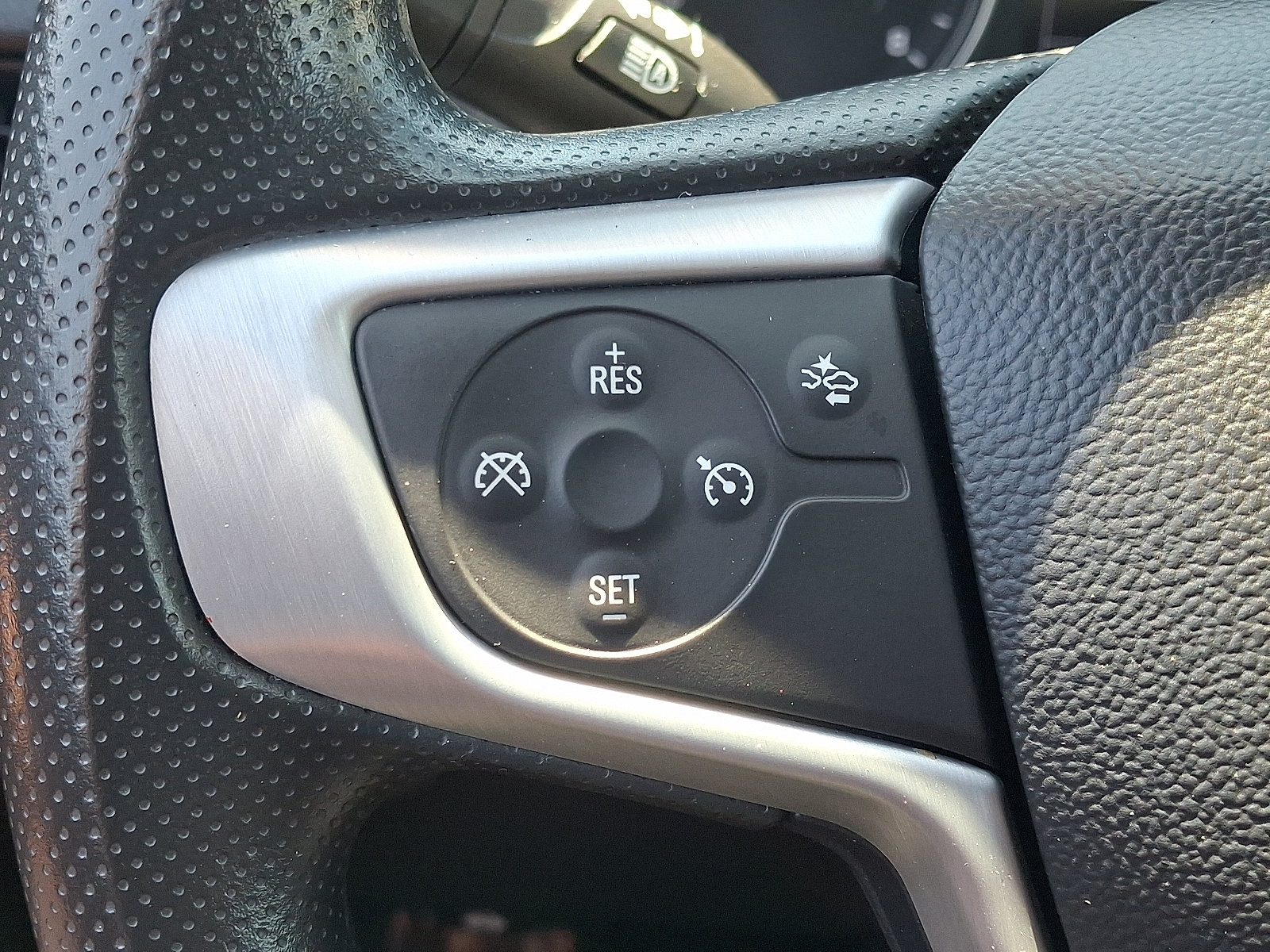 Used 2023 GMC Terrain SLE w/ Elevation Edition AWD/4WD image 20