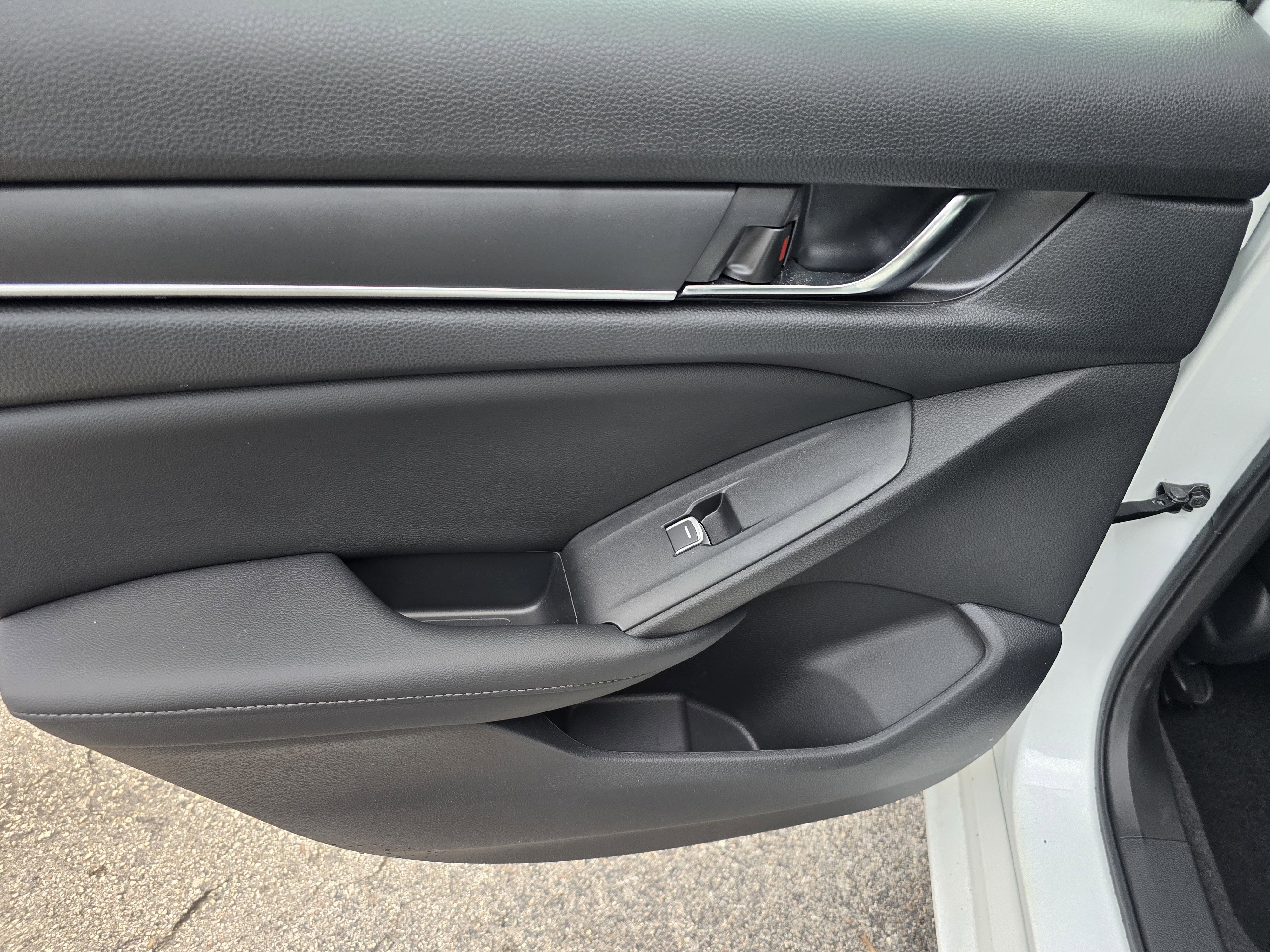 Certified 2022 Honda Accord Sport image 9