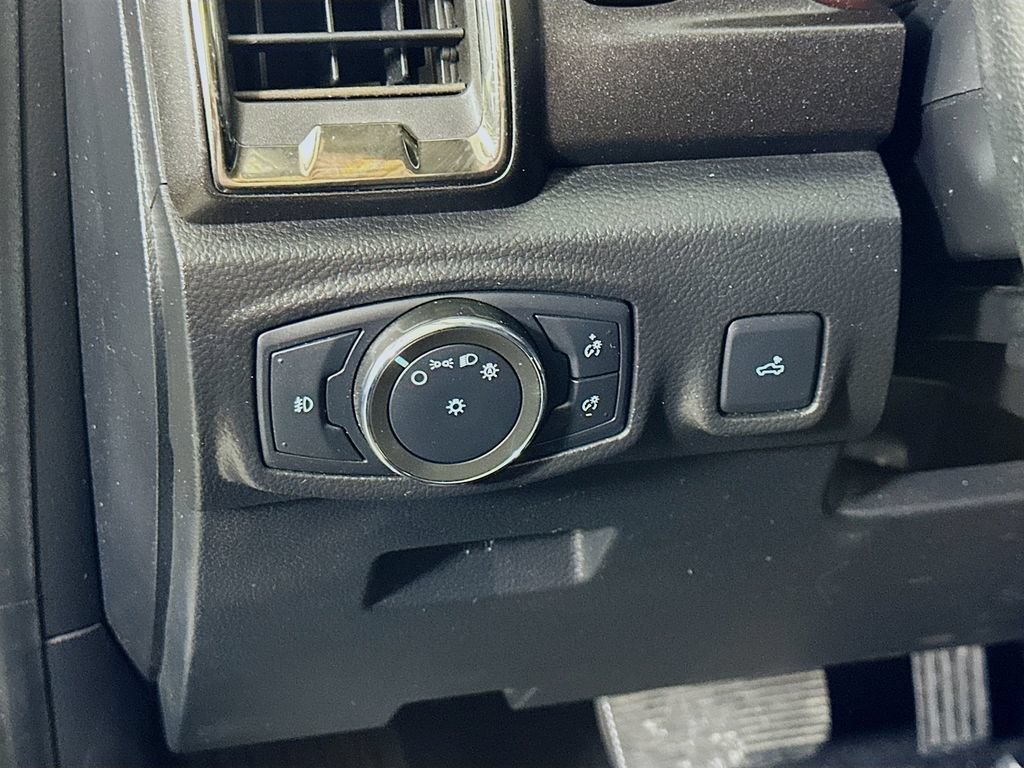Used 2022 Ford Ranger XLT w/ Equipment Group 301A Mid AWD/4WD image 21