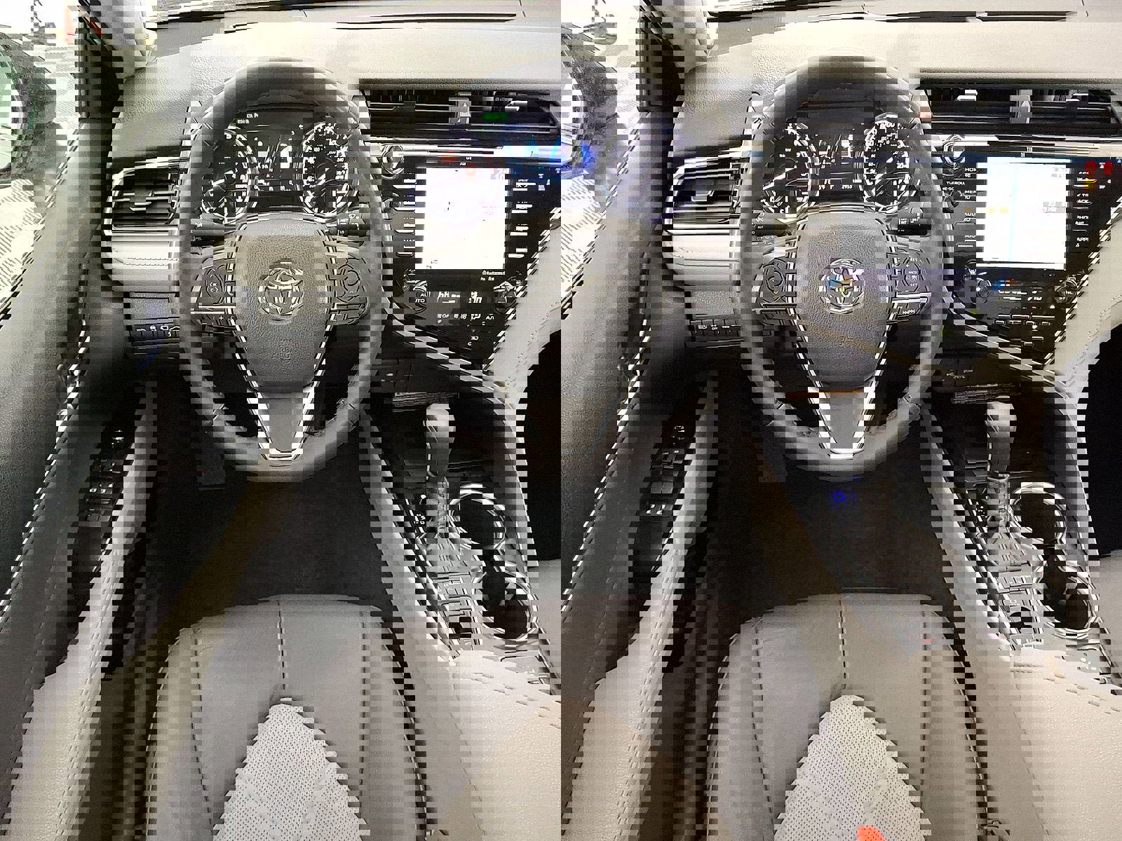 Certified 2018 Toyota Camry XLE w/ Driver Assist Package image 21