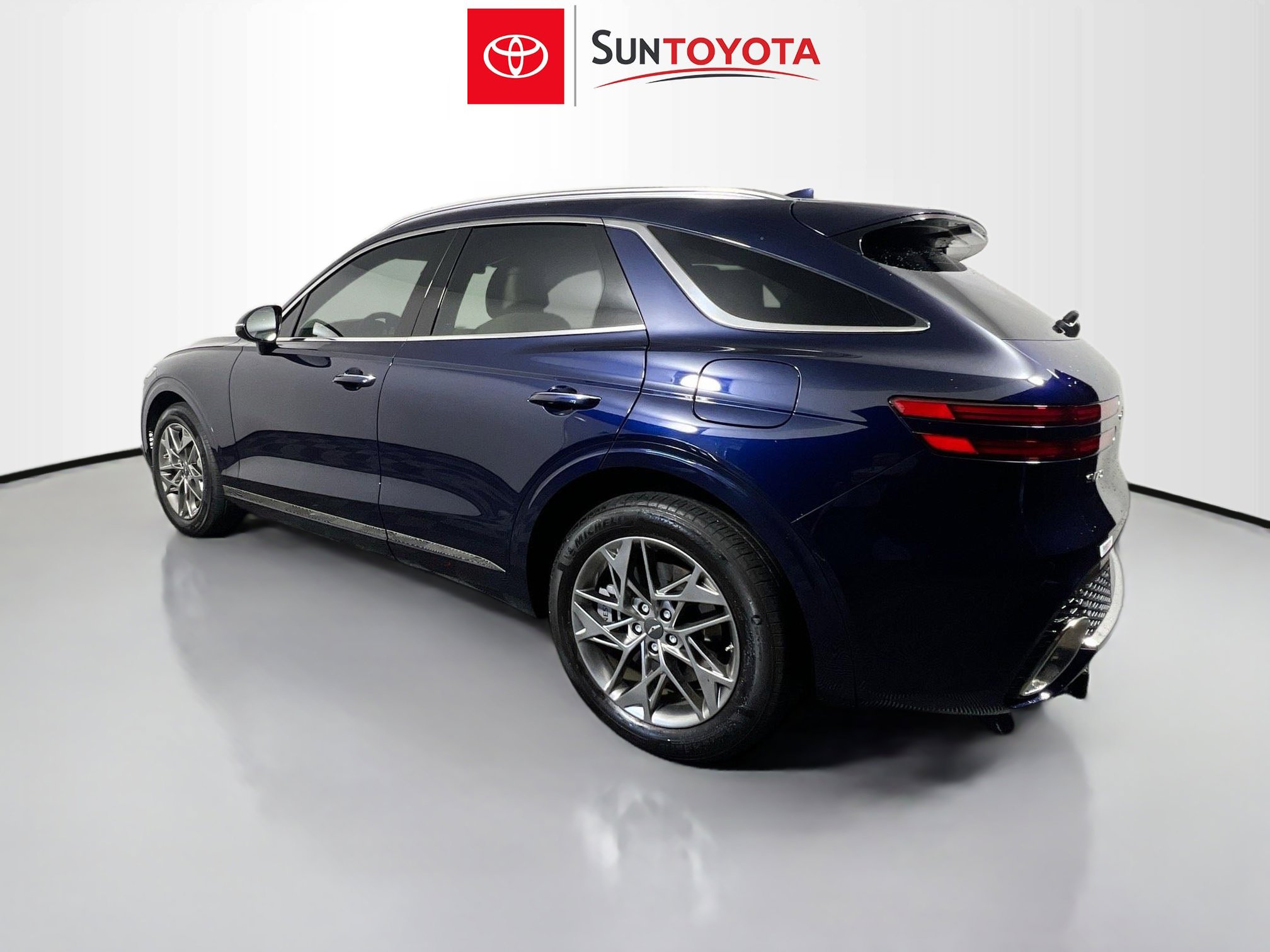Used 2025 Genesis GV70 2.5T w/ Select Package AWD/4WD image 6