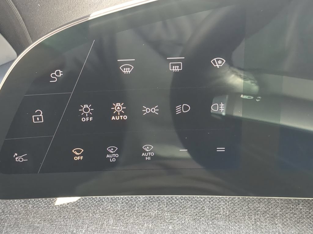 Used 2024 Lucid Air Touring AWD/4WD image 28