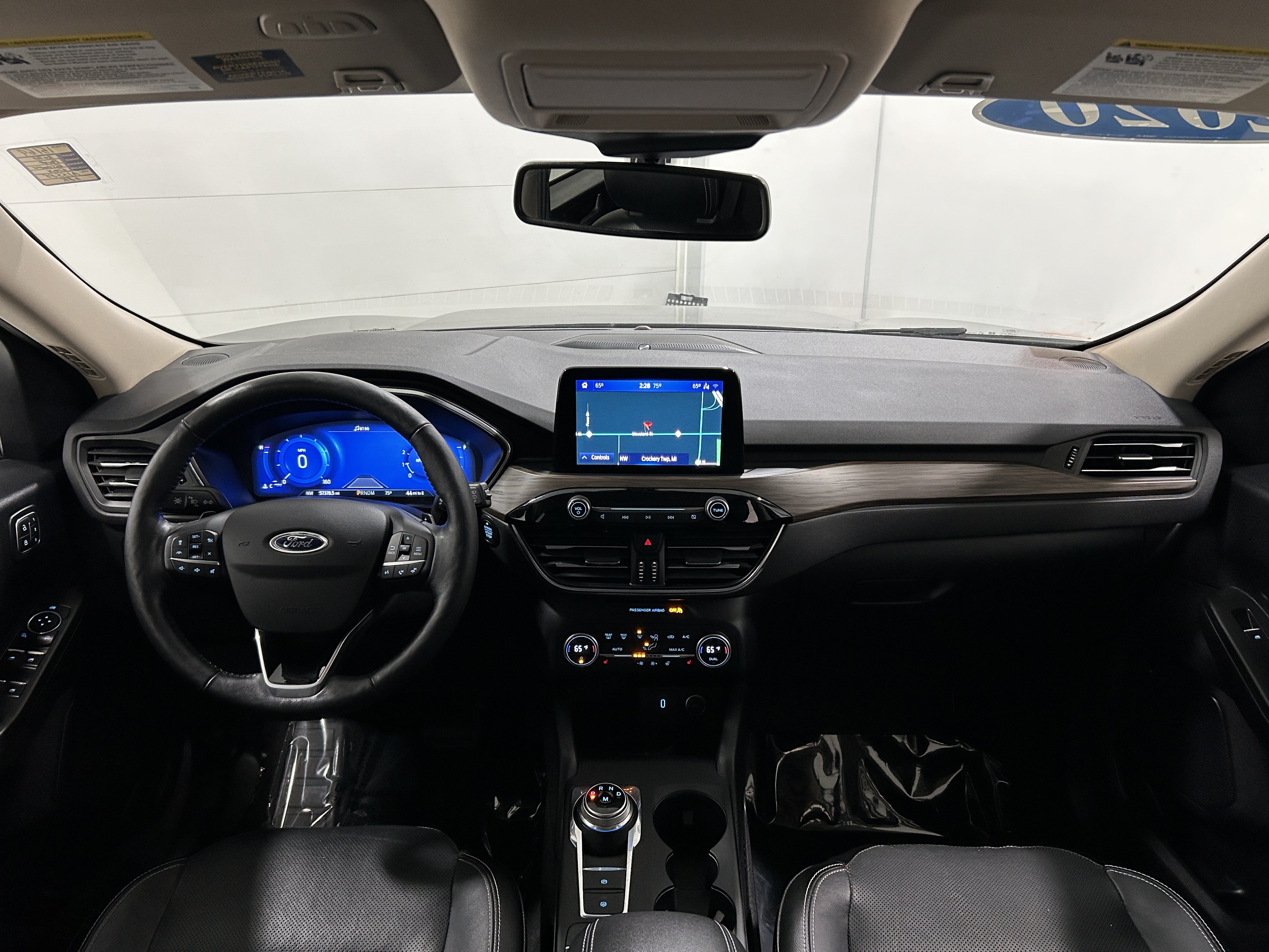 Used 2020 Ford Escape Titanium AWD/4WD image 14