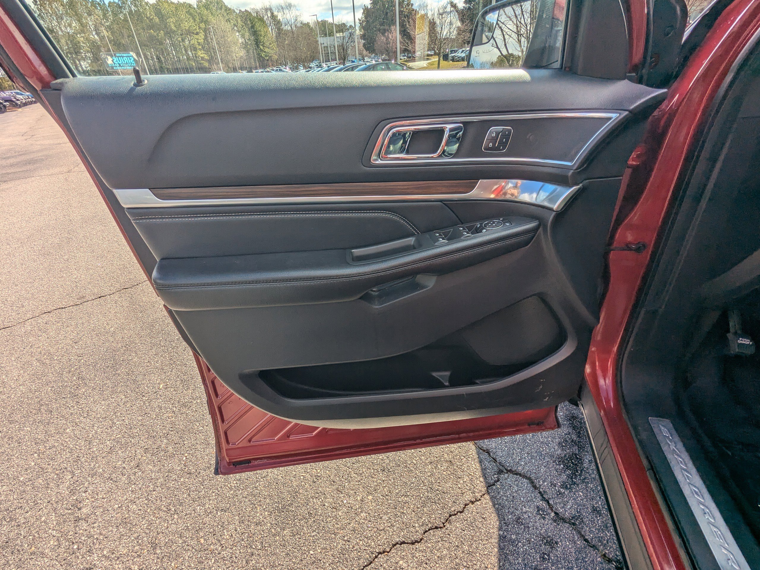 Used 2017 Ford Explorer Limited w/ Class II Trailer Tow Package image 19