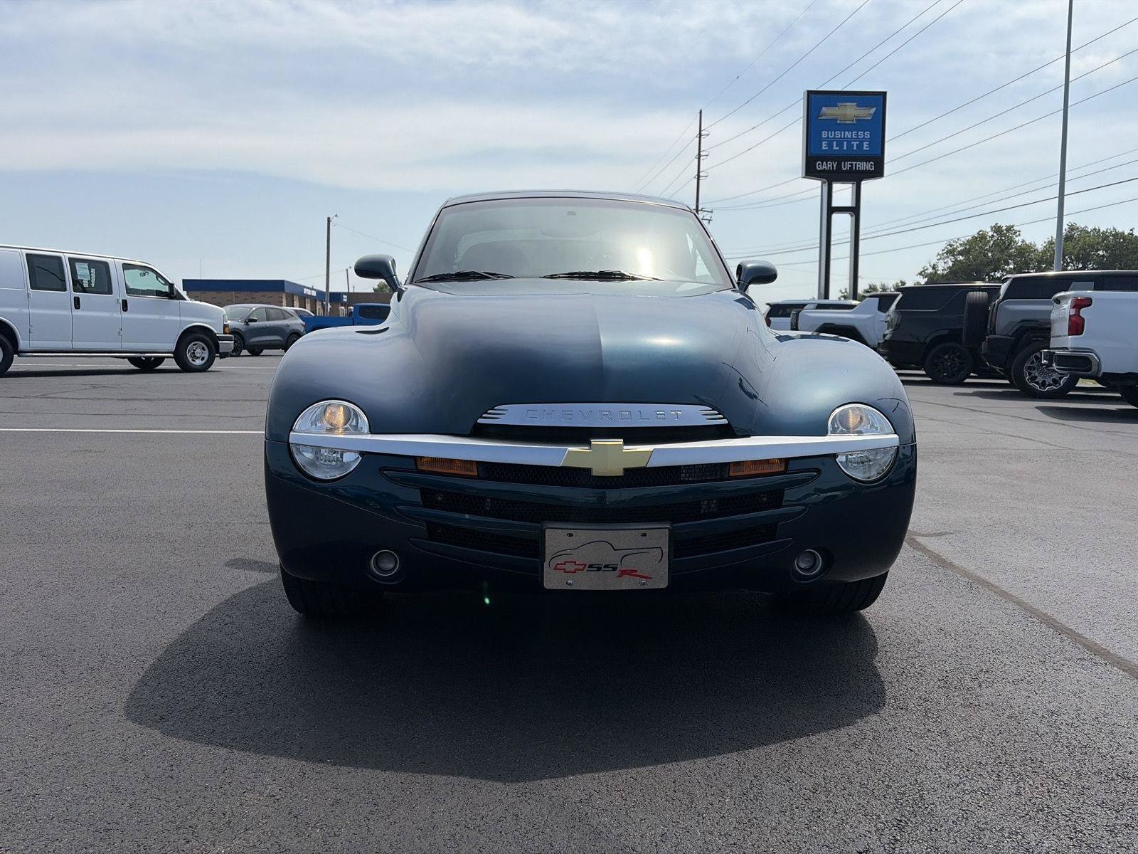 Used 2006 Chevrolet SSR w/ Preferred Equipment Group RWD image 9