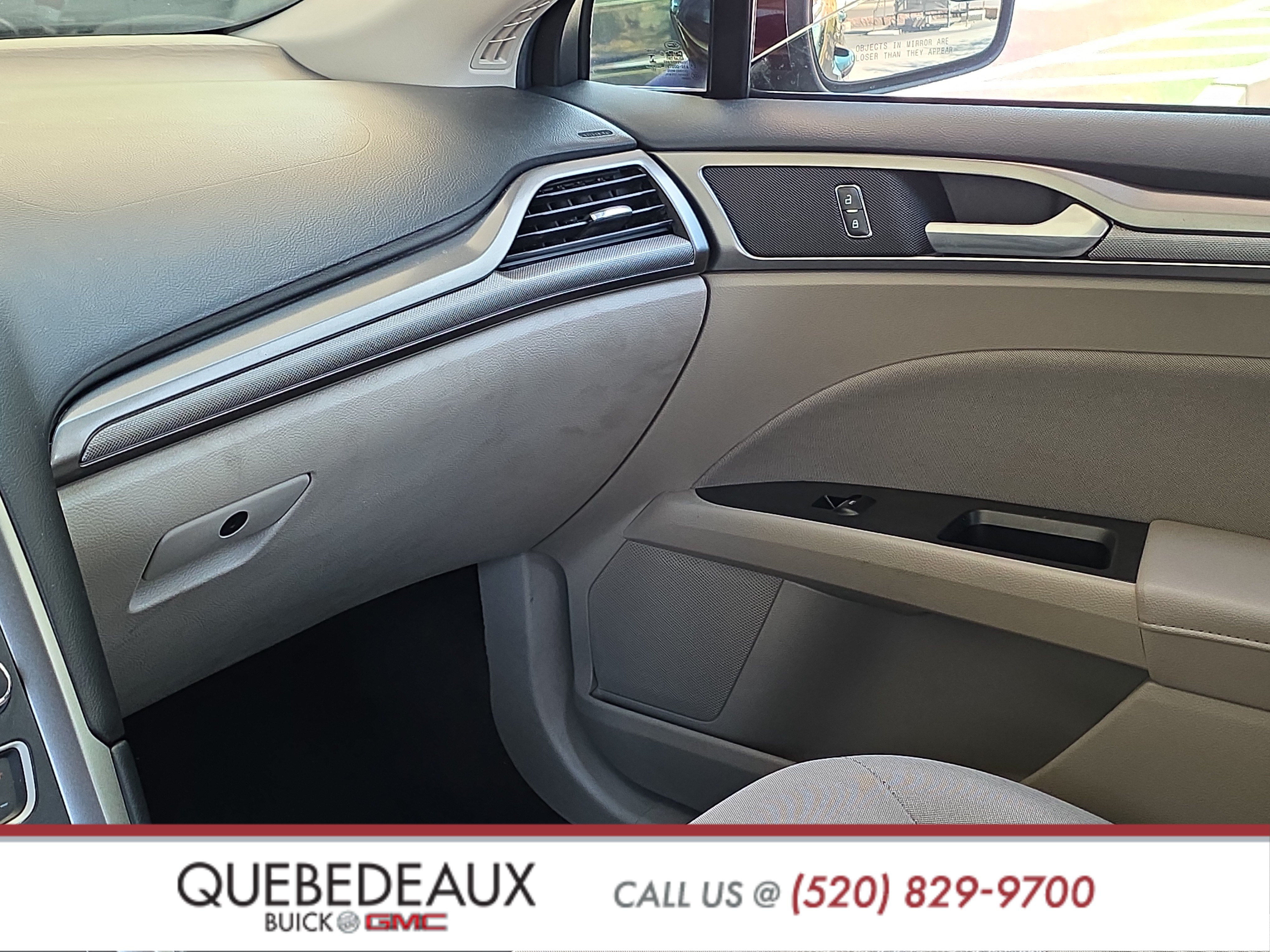 Used 2017 Ford Fusion SE w/ Fusion SE Technology Package FWD image 18