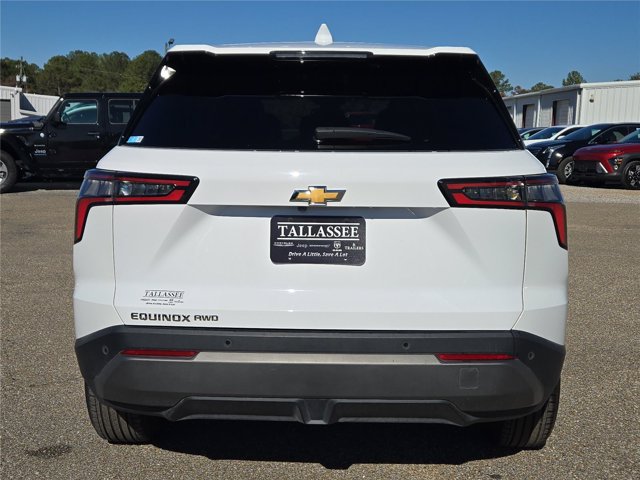 Used 2025 Chevrolet Equinox LT AWD/4WD image 16