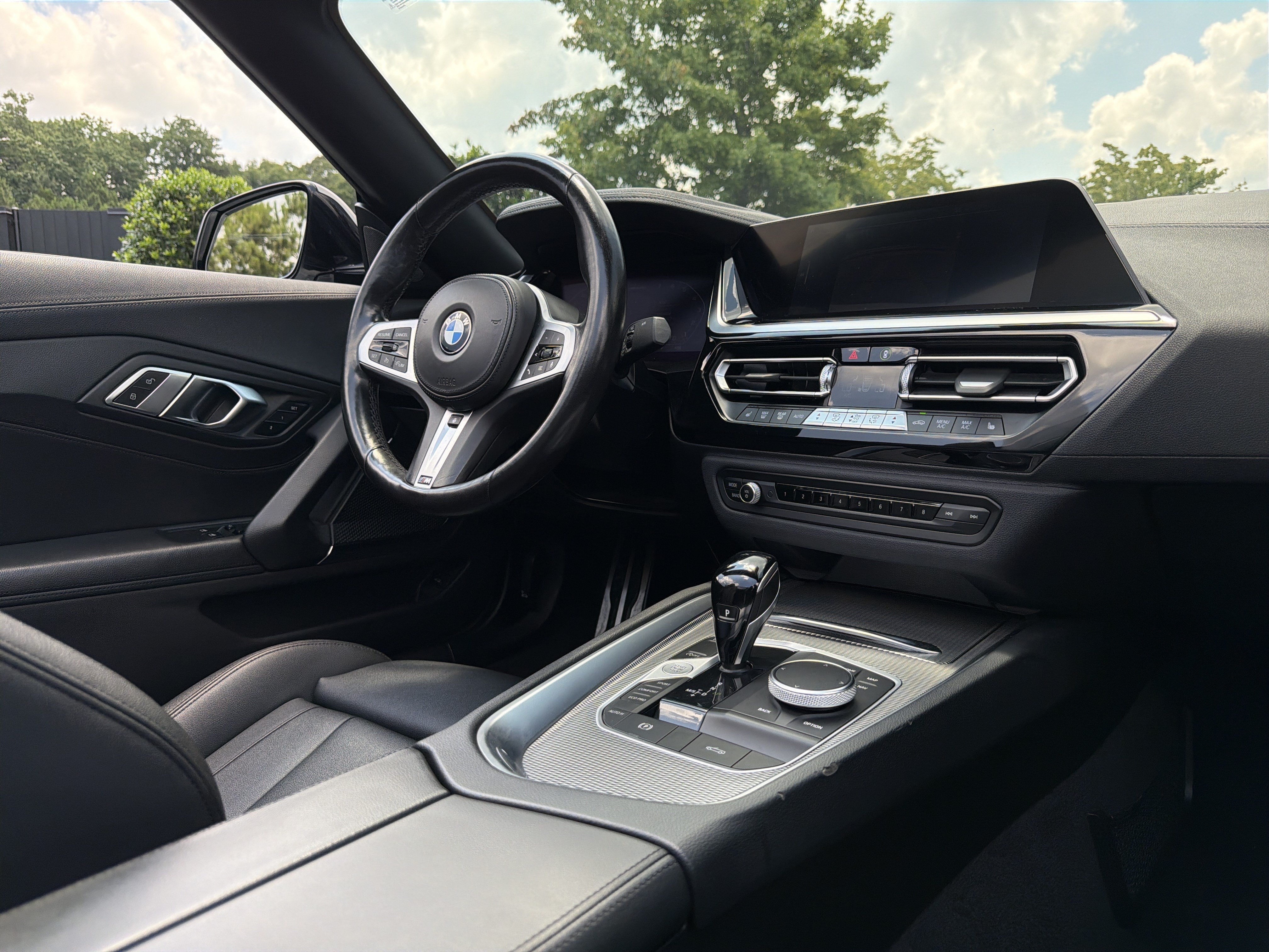 Used 2022 BMW Z4 M40i RWD image 6