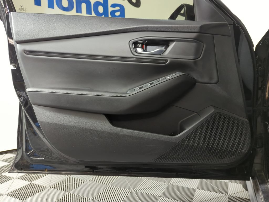 Certified 2025 Honda Accord Sport image 9