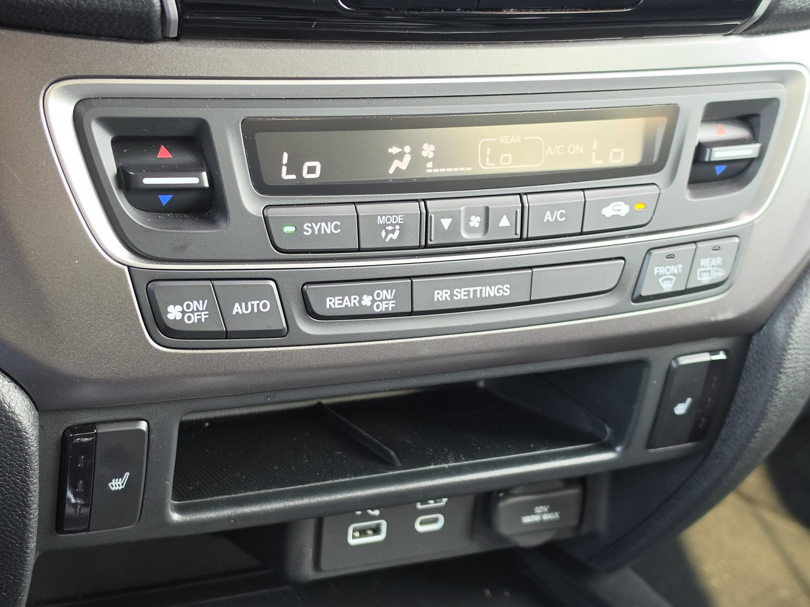 Used 2024 Honda Passport EX-L image 29