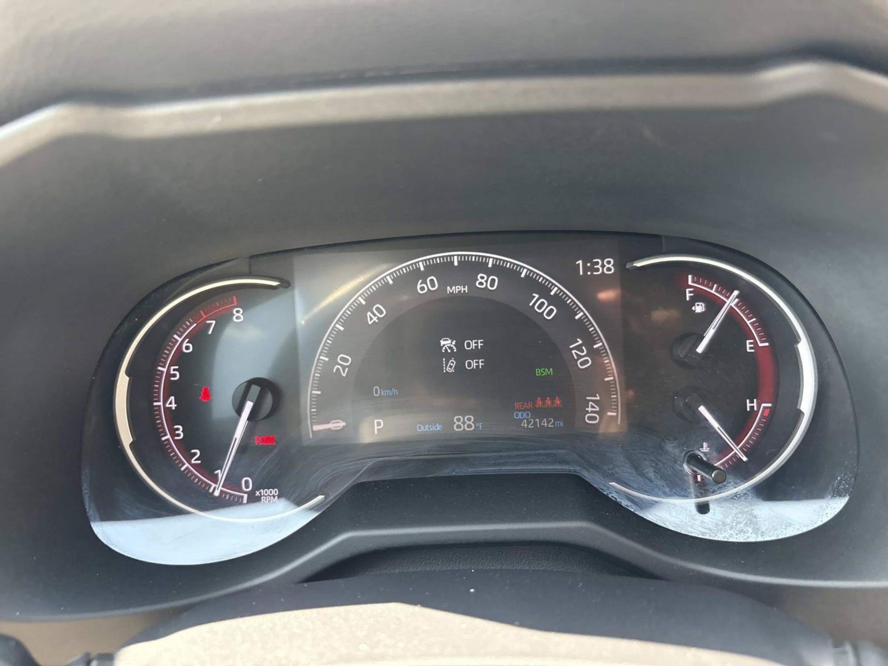 Used 2019 Toyota RAV4 Limited w/ Advanced Technology Package AWD/4WD image 36