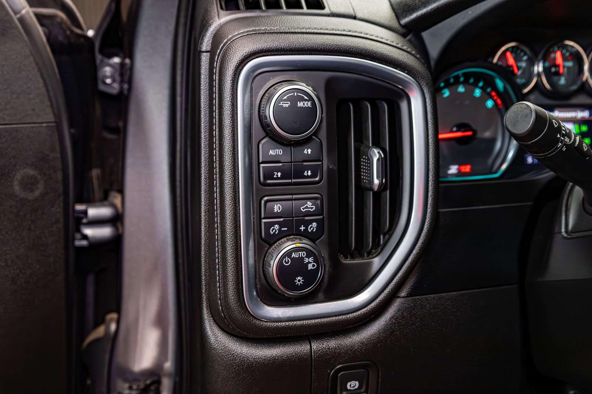 Used 2022 Chevrolet Silverado 1500 RST AWD/4WD image 16