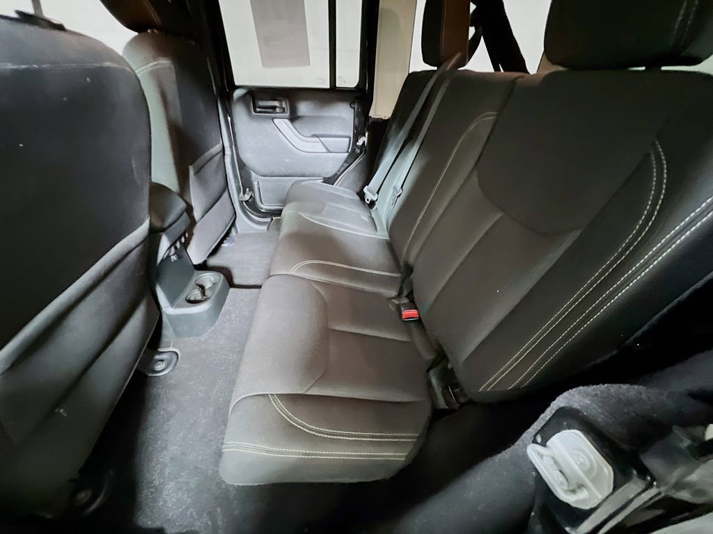 Used 2017 Jeep Wrangler Unlimited Sahara w/ Max Tow Package image 22