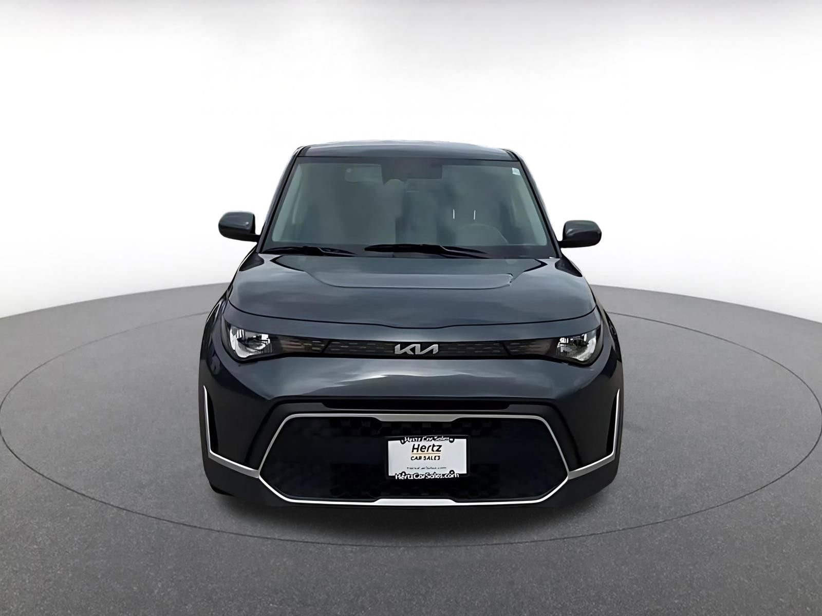 Used 2025 Kia Soul LX w/ LX Technology Package FWD image 4