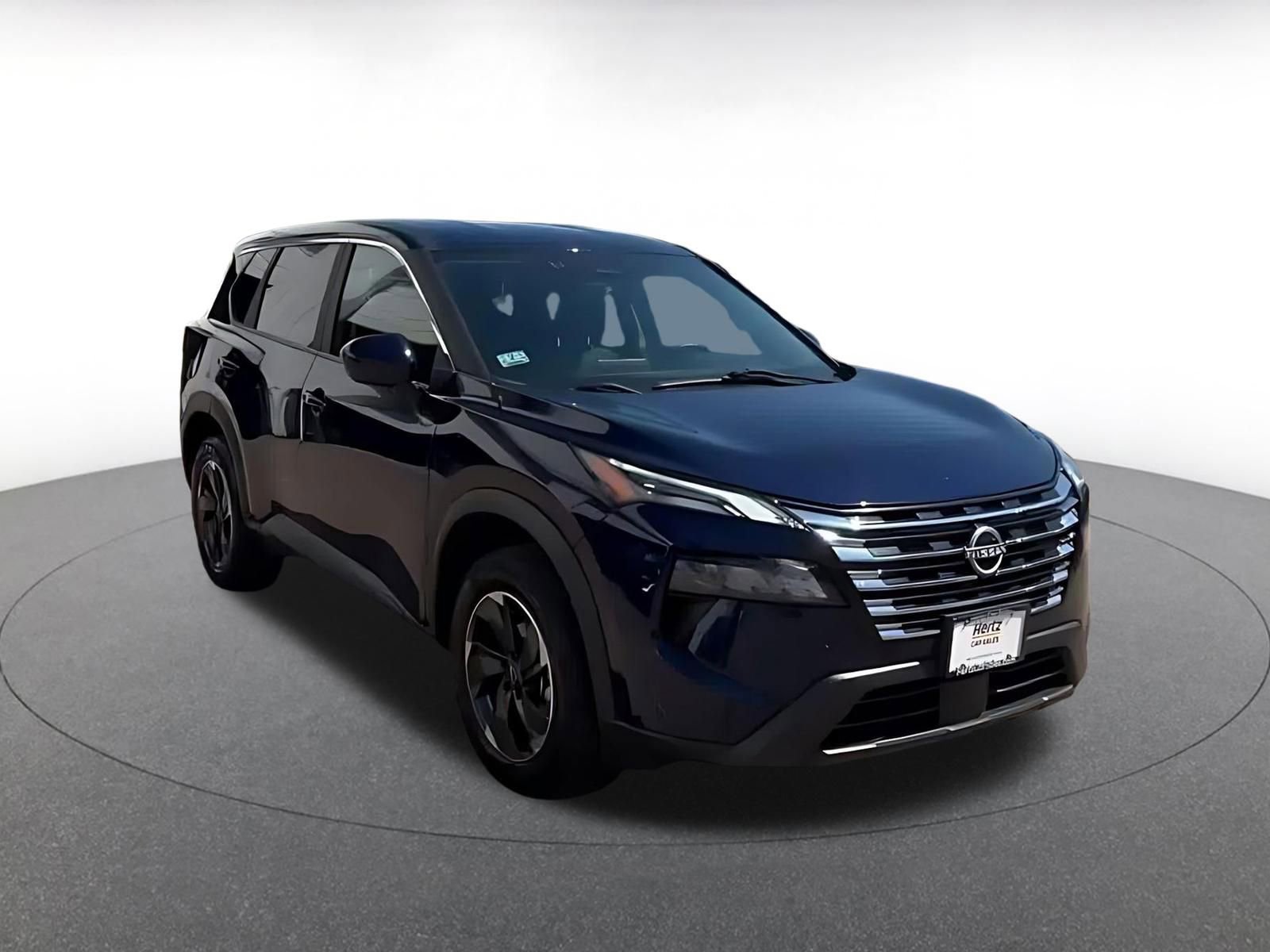 Used 2025 Nissan Rogue SV AWD/4WD image 3