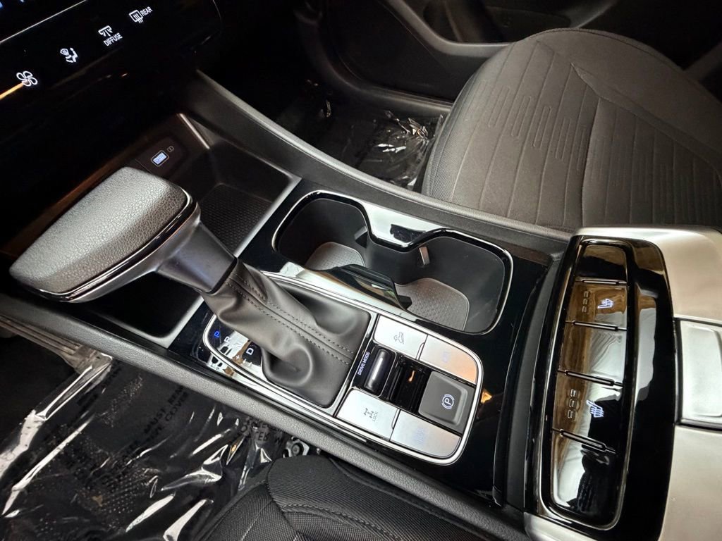 Certified 2024 Hyundai Santa Cruz SEL image 19