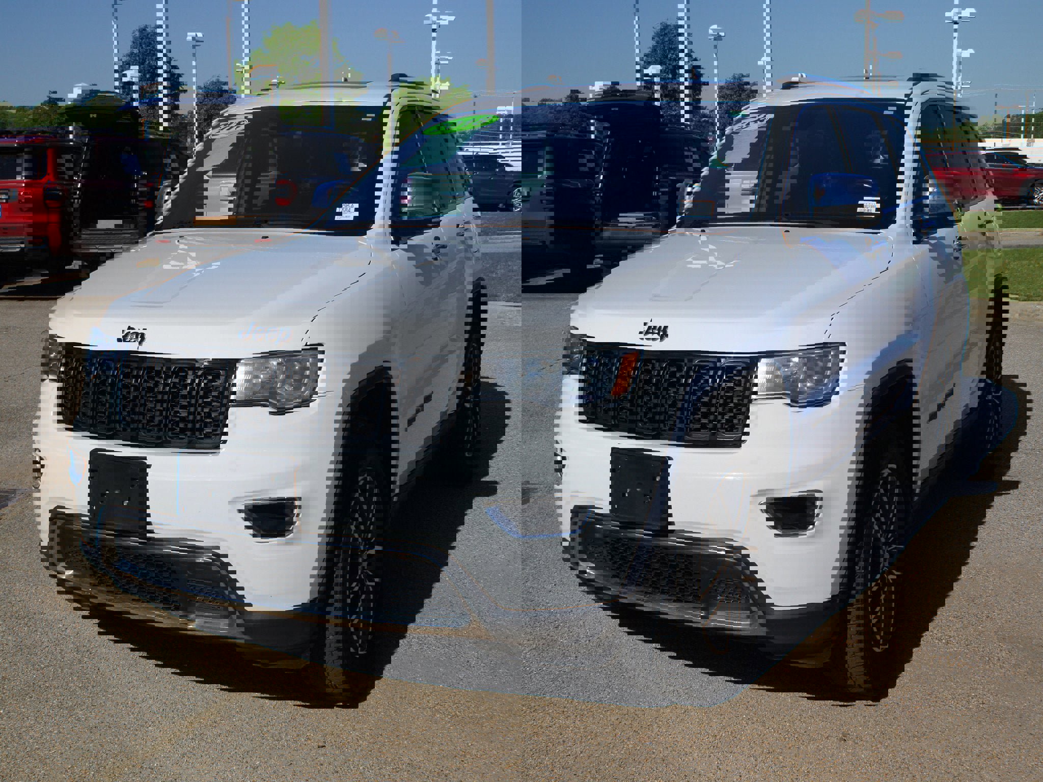 Used 2018 Jeep Grand Cherokee Limited image 2