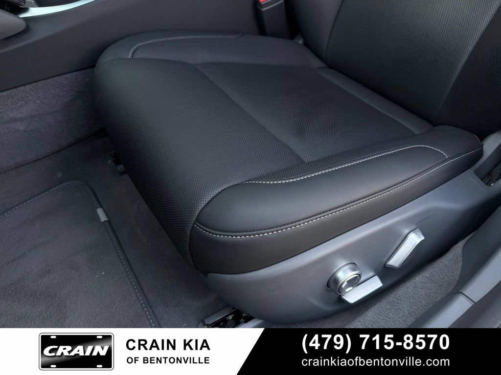 Used 2024 Lucid Air Touring AWD/4WD image 23