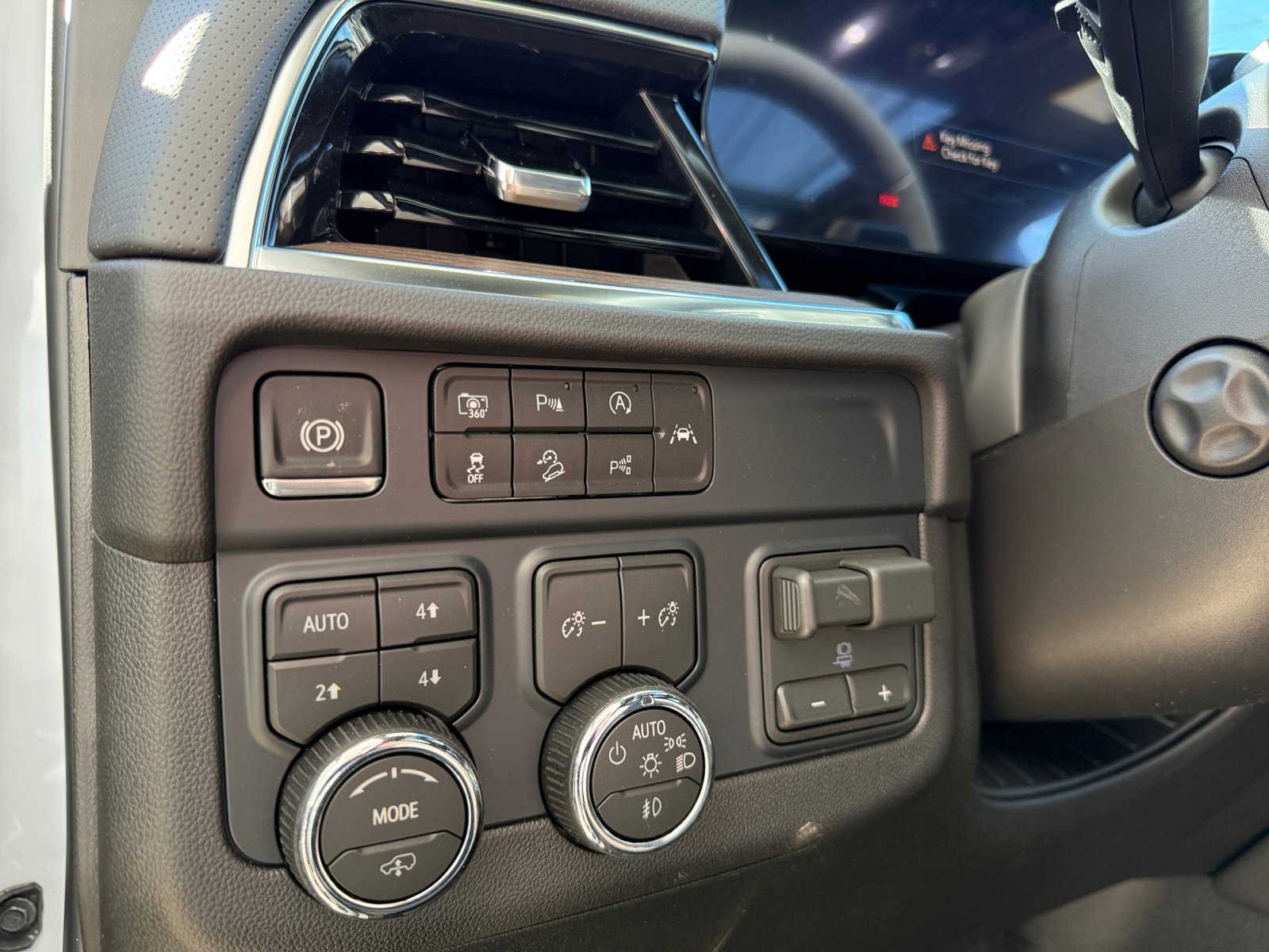 New 2026 Chevrolet Suburban High Country image 21