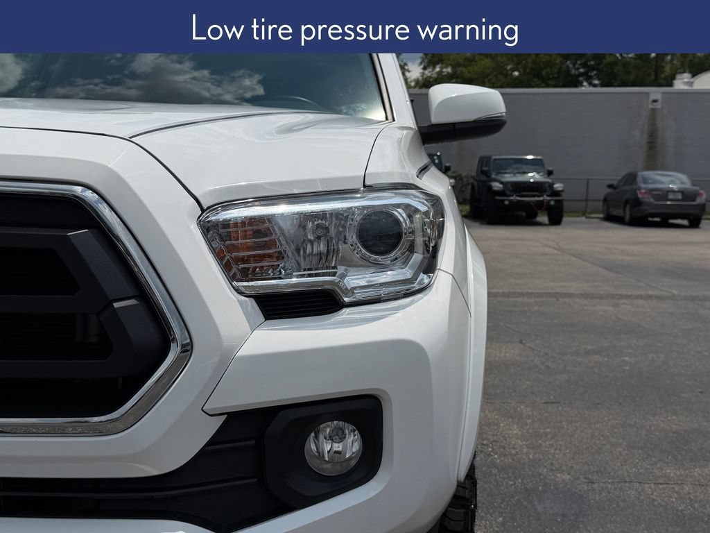 Used 2023 Toyota Tacoma SR5 w/ Technology Package AWD/4WD image 13