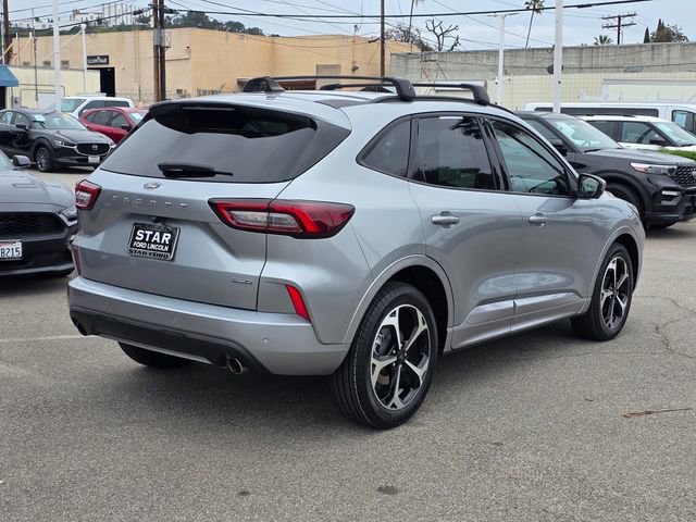 Used 2023 Ford Escape ST-Line Elite image 4