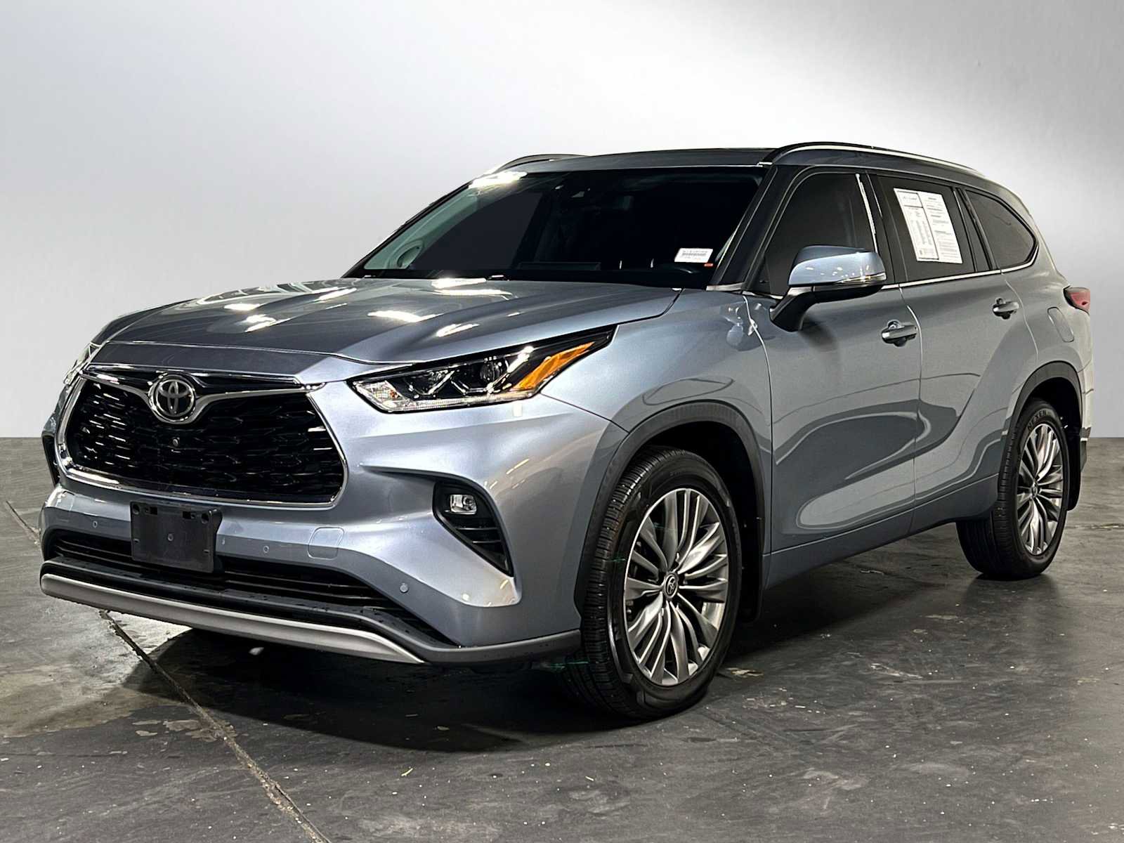 Used 2021 Toyota Highlander Platinum image 7