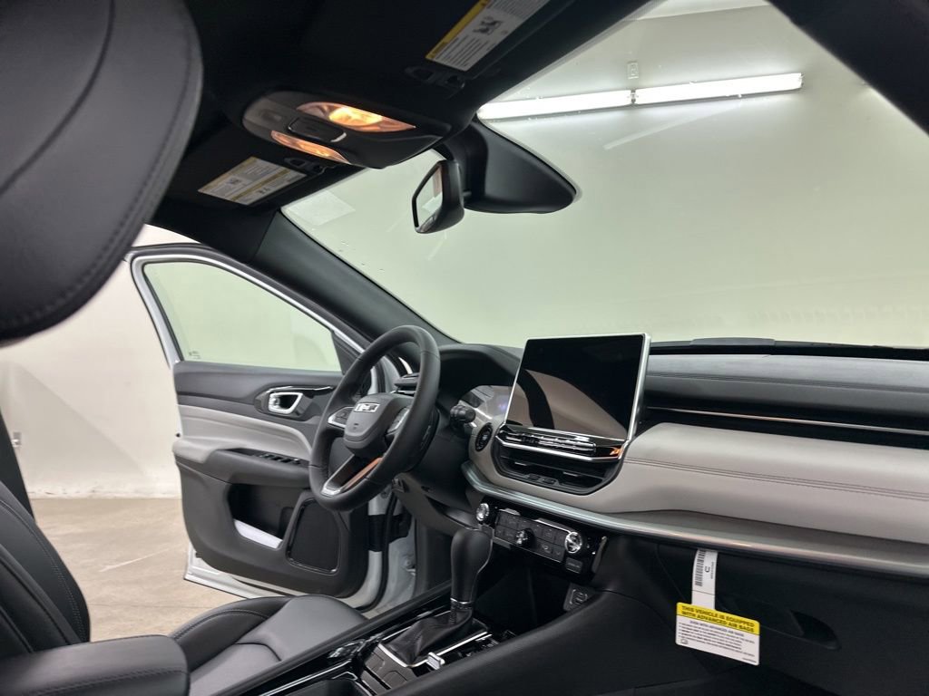 New 2026 Jeep Compass Limited image 16