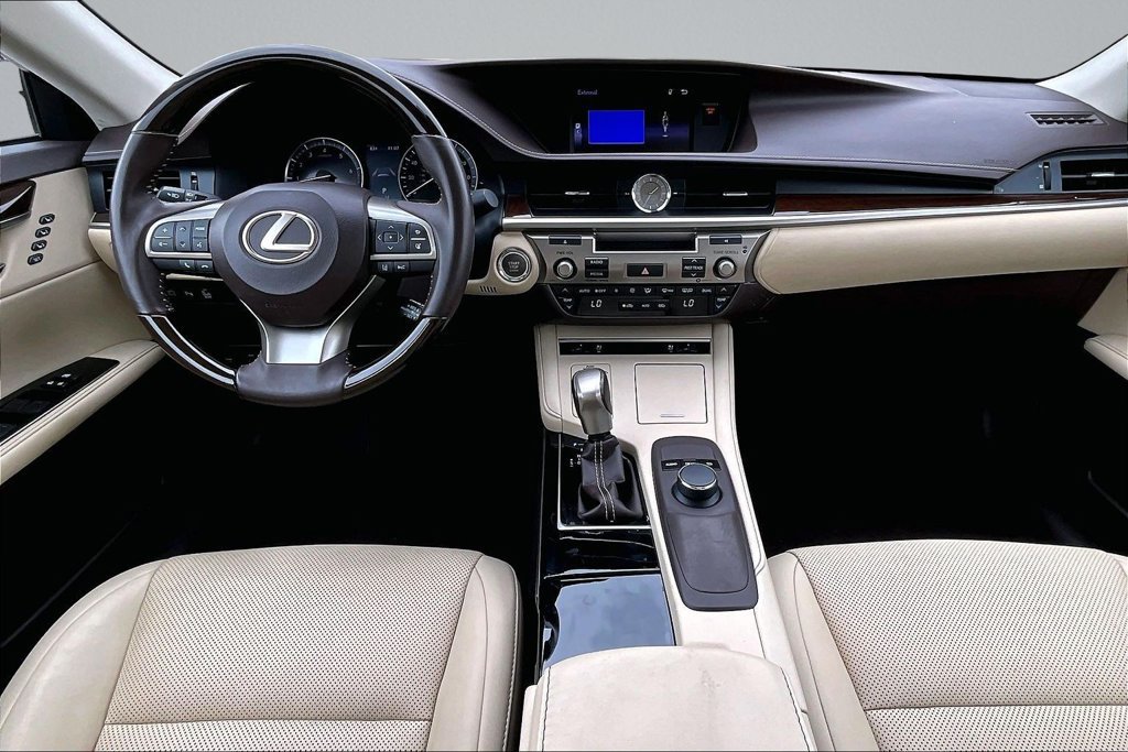 Used 2017 Lexus ES 350 w/ Premium Package FWD image 13