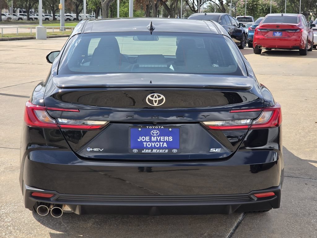 Used 2026 Toyota Camry SE FWD image 8