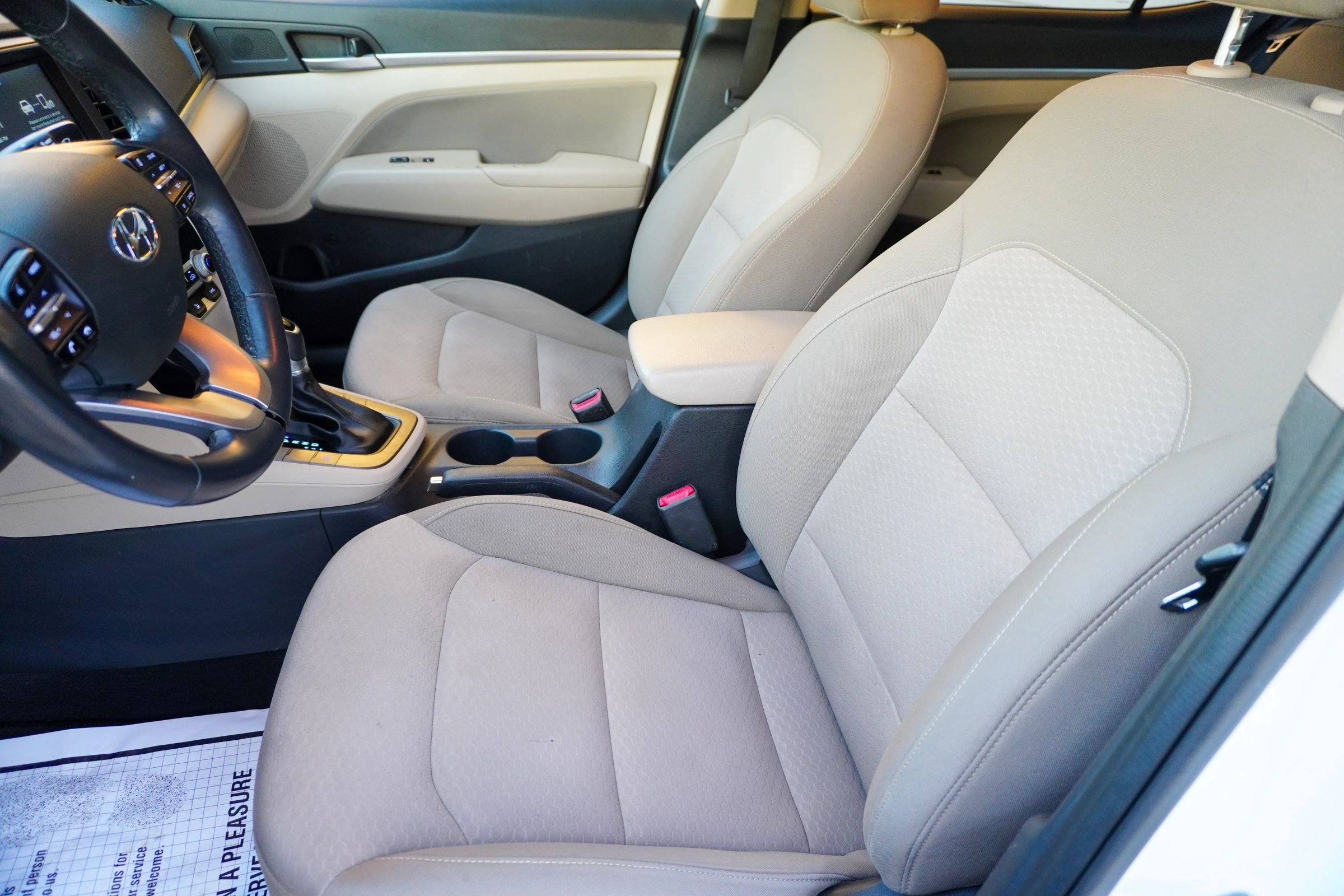 Used 2020 Hyundai Elantra ECO image 19