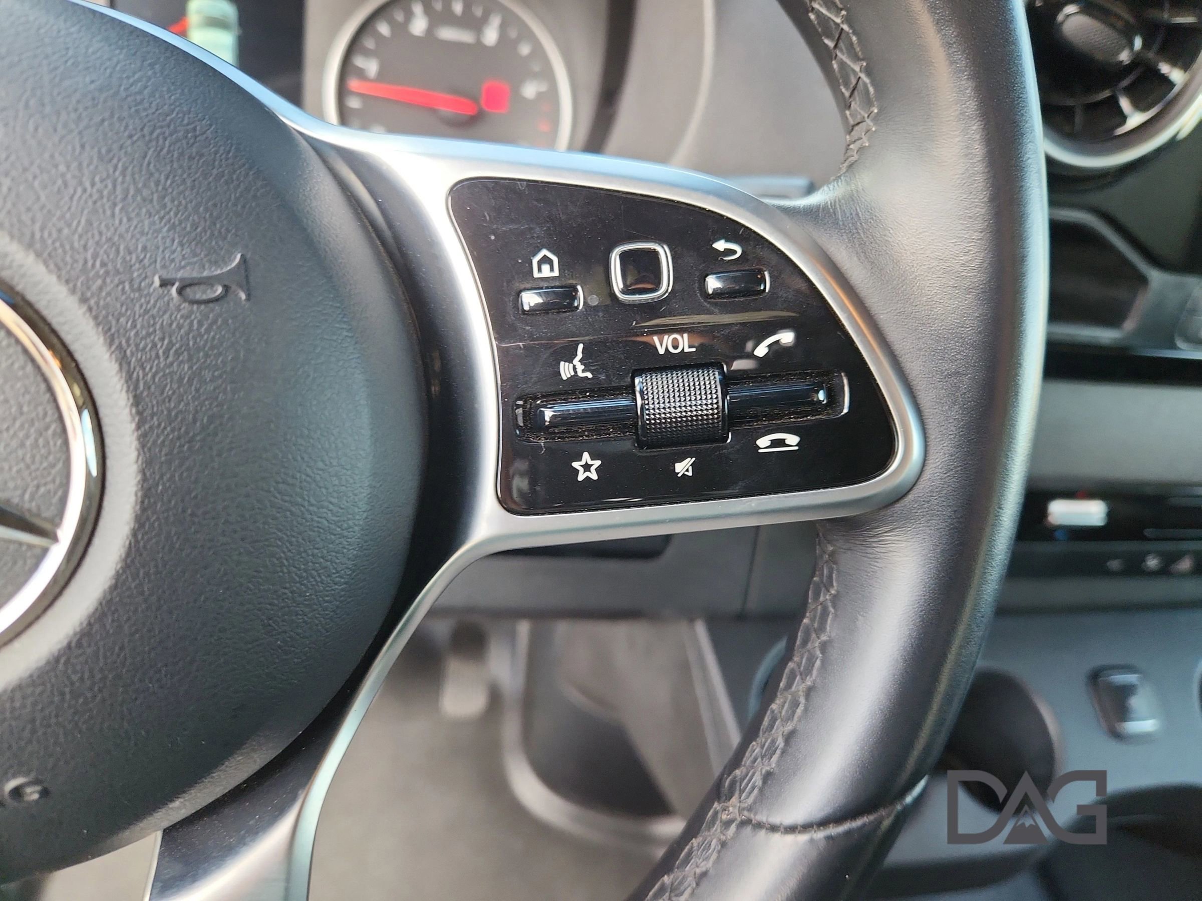 Used 2022 Mercedes-Benz Sprinter 4500 w/ Parking Package image 31