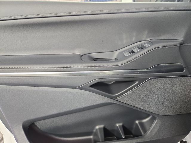 New 2025 Lincoln Navigator Reserve image 11