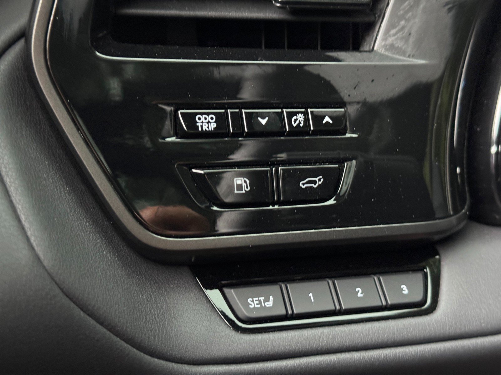 Used 2024 Lexus TX 350 AWD w/ Captains Chair Package image 18