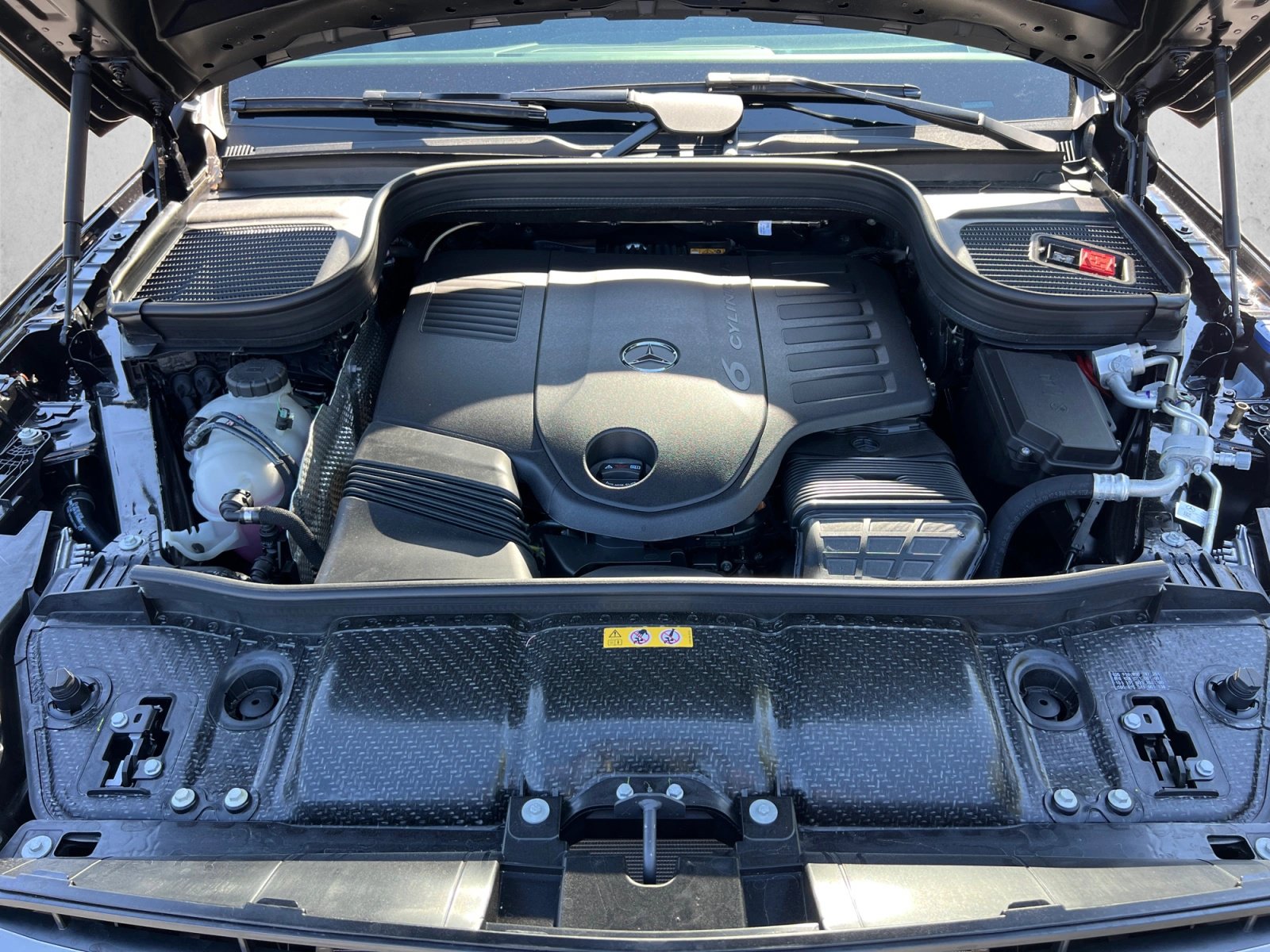 New 2026 Mercedes-Benz GLS 450 4MATIC image 18