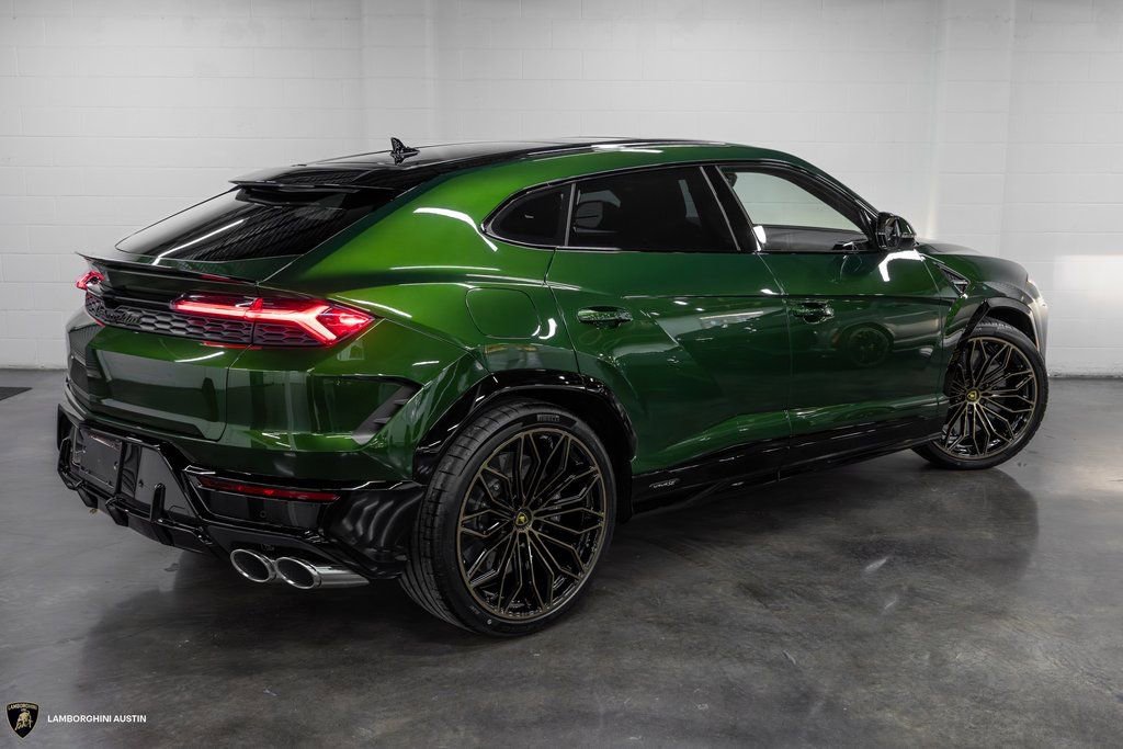 New 2025 Lamborghini Urus SE image 16