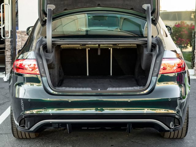 Used 2021 Jaguar XF R-Dynamic SE AWD/4WD image 23