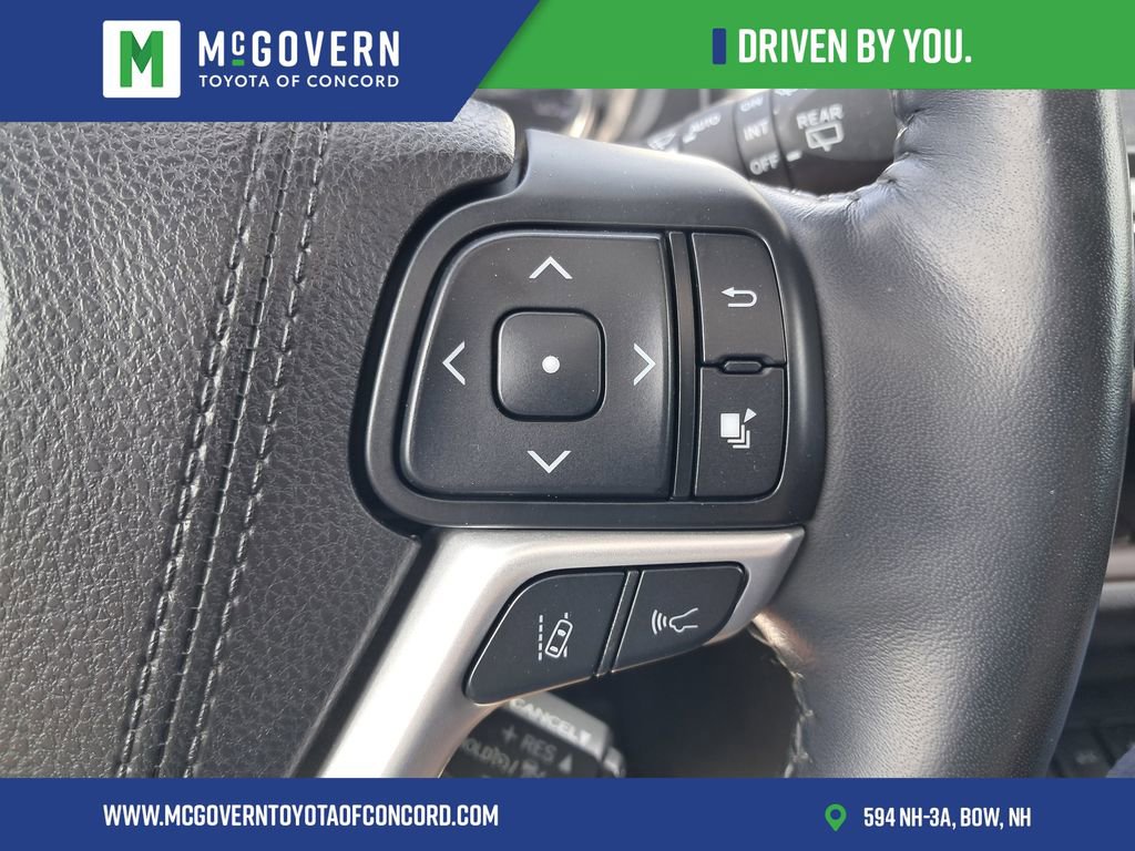 Used 2018 Toyota Highlander Limited Platinum AWD/4WD image 24