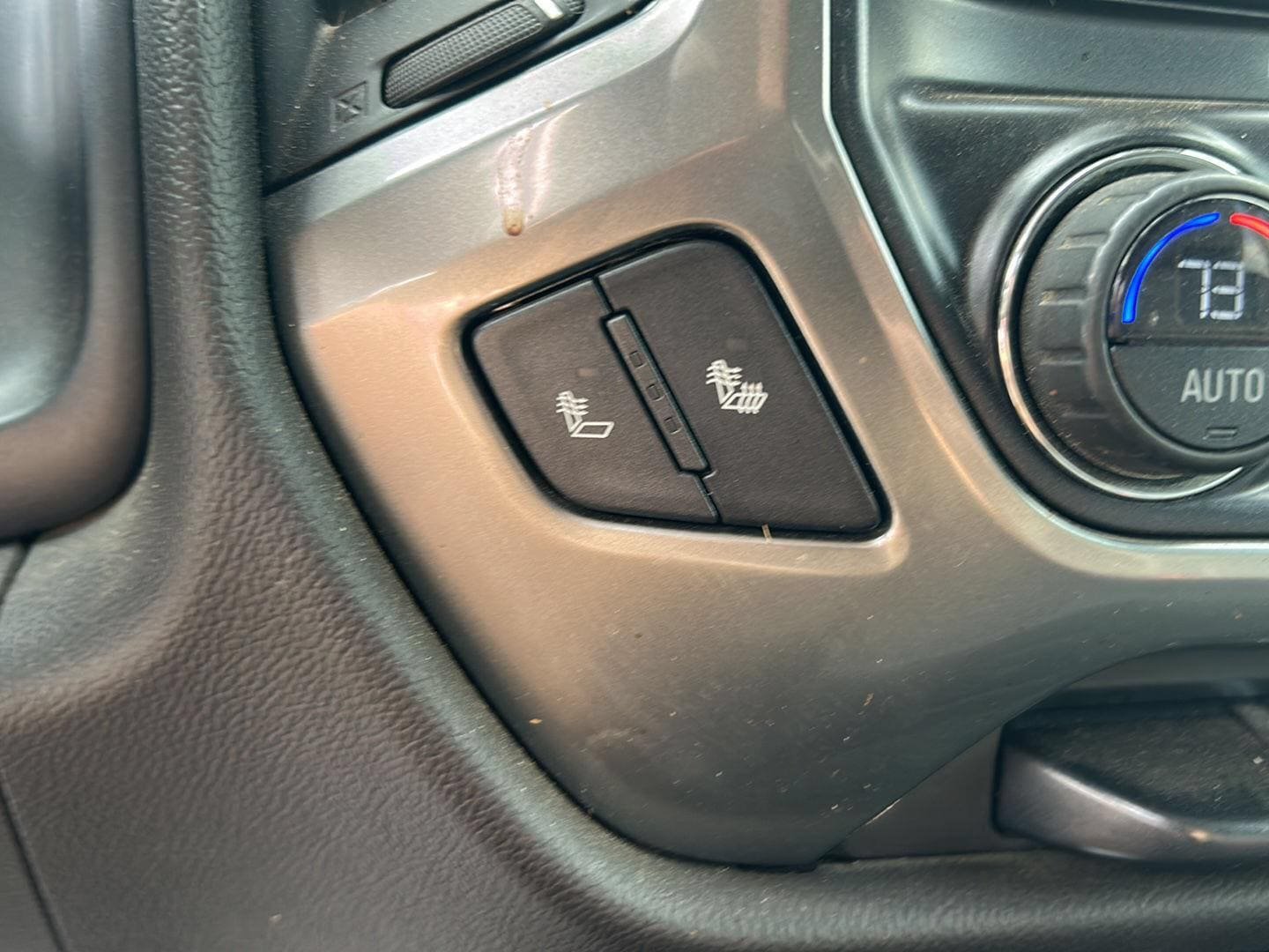 Used 2015 Chevrolet Silverado 2500 LT w/ LT Convenience Package AWD/4WD image 27