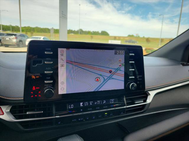 Used 2021 Toyota Sienna XSE FWD image 17