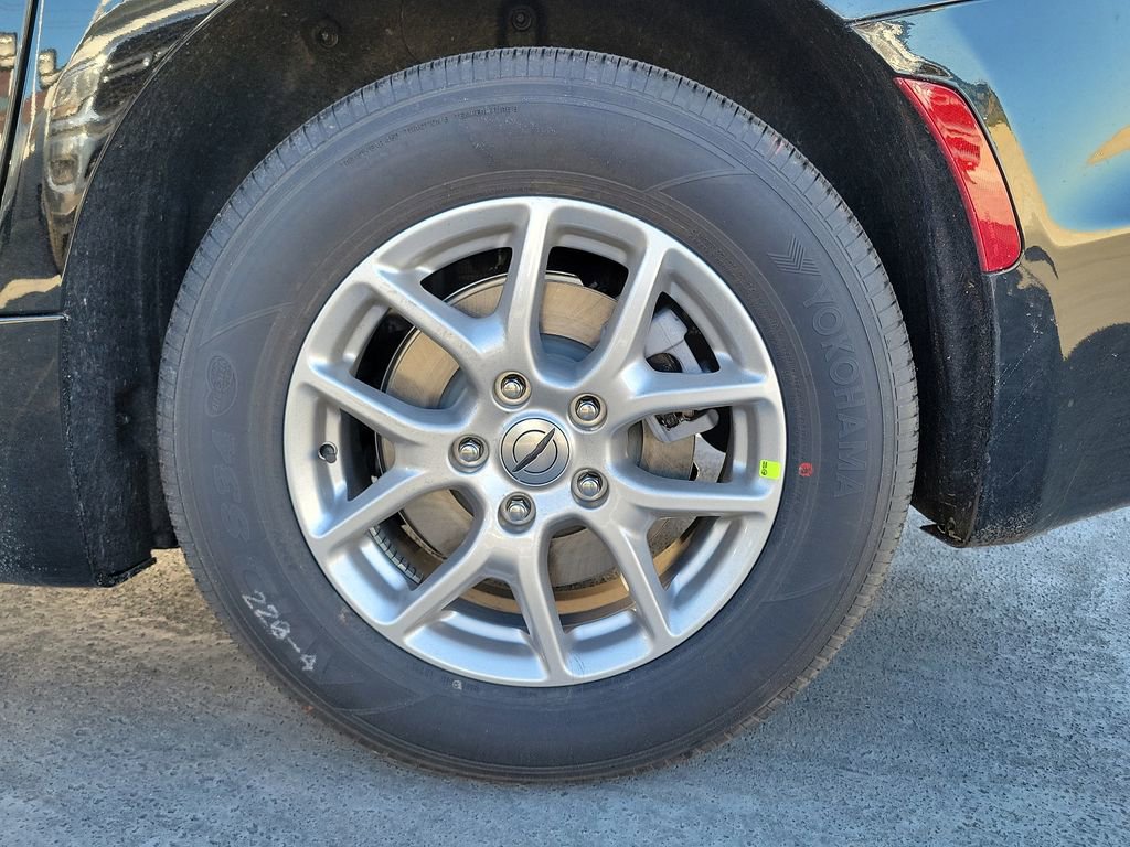 New 2025 Chrysler Voyager LX image 13