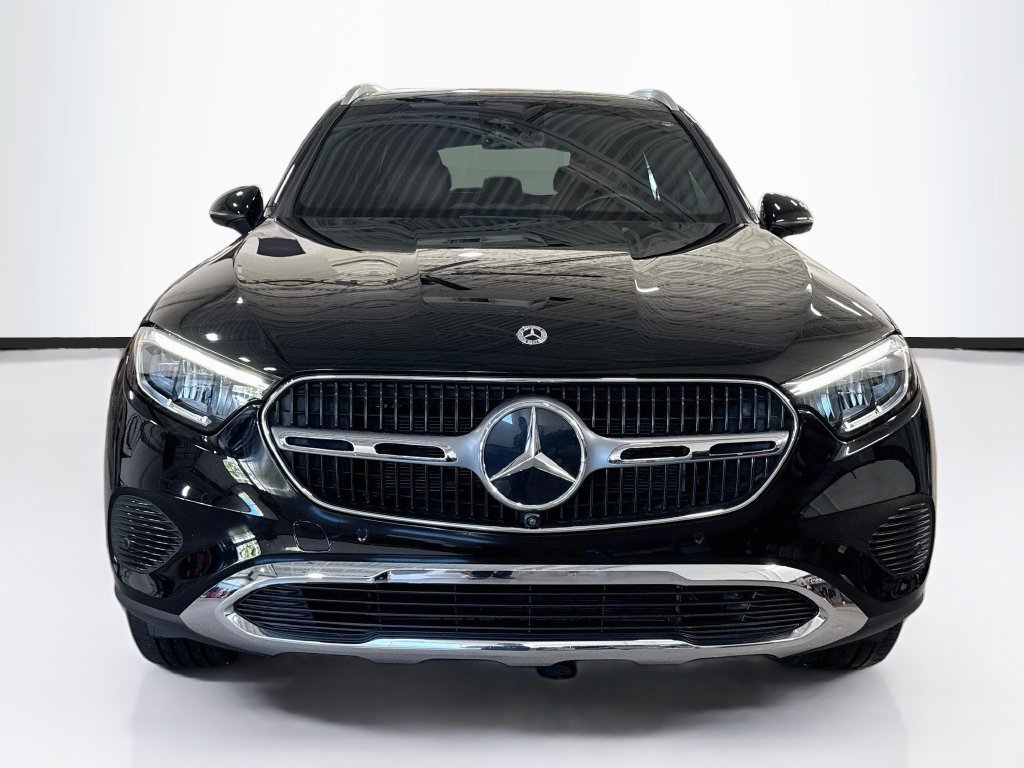 Certified 2025 Mercedes-Benz GLC 300 4MATIC image 2