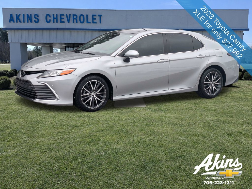 Used 2023 Toyota Camry XLE w/ Navigation Package FWD image 8