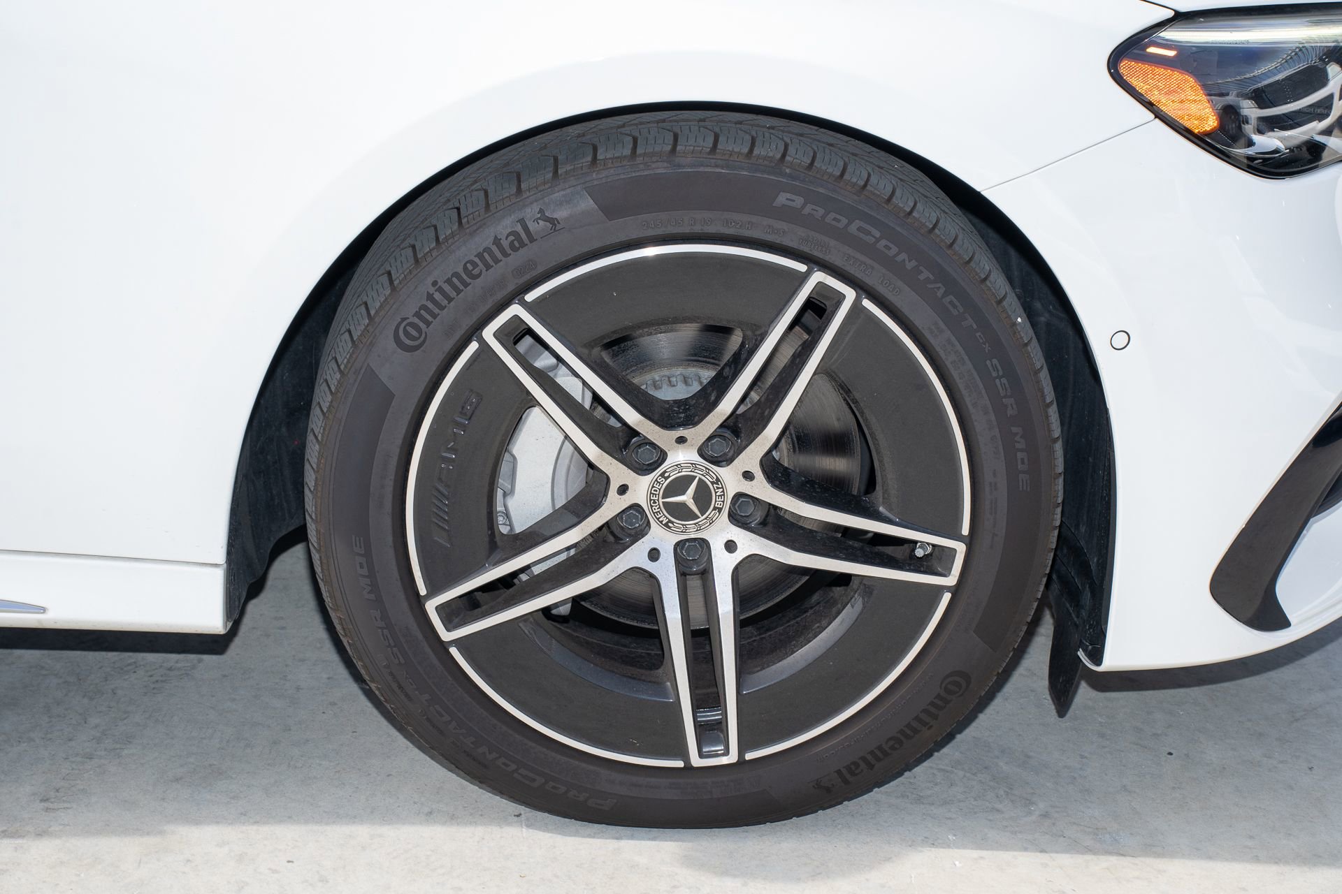 Used 2024 Mercedes-Benz E 350 4MATIC Sedan image 43